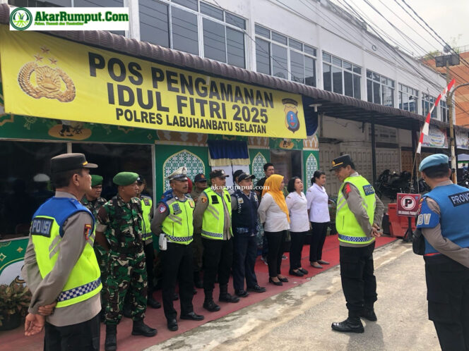 
					Bersama Polri dan instansi terkait, Kodim 0209/LB masih melaksanakan pengamanan di jalur-jalur strategis, terutama yang berpotensi menimbulkan kemacetan atau rawan kecelakaan Selasa (08/08/2025)