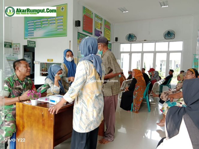 
					Babinsa Koramil 09/Negeri Lama, Kodim 0209/Labuhanbatu Peltu Muhammad Hakim, melaksanakan kegiatan monitoring penjaringan screening operasi katarak yang diselenggarakan di Puskesmas Negeri Lama Kecamatan Bilah Hilir Kabupaten Labuhanbatu,  Sabtu (12/04/2025)