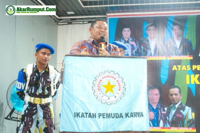 
					Wakil Bupati Labuhanbatu H. Jamri saat menghadiri pelantikan pengurus Pimpinan Anak Cabang (PAC) Ikatan Pemuda Karya (IPK) Kecamatan Rantau Utara Kabupaten Labuhanbatu periode 2025 - 2030, di Gedung Nasional Jalan Jendral Ahmad Yani Kecamatan Rantau Utara. Sabtu (12/04/2025)