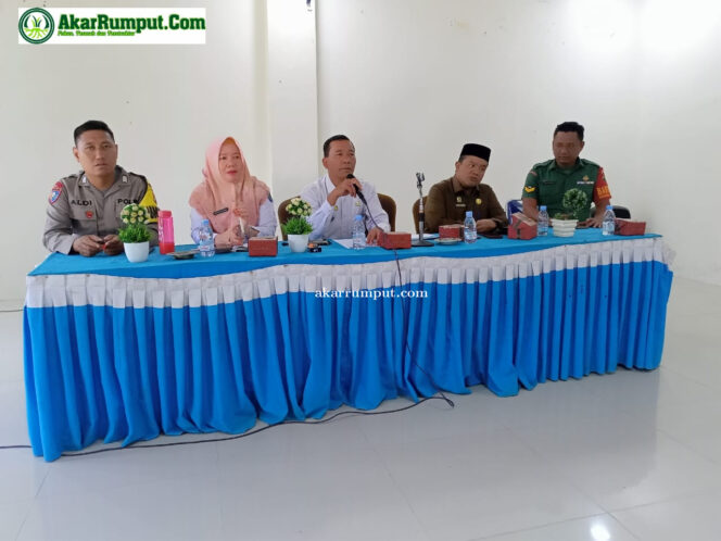 
					Babinsa Koramil 09/NL Kodim 0209/Labuhanbatu Sertu Suhendri, mewakili Danramil 09/NL Kapten Cba Pandapotan Matondang, SH, MH., menghadiri rapat persiapan pengiriman kontingen Kecamatan Pangkatan untuk Musabaqah Tilawatil Quran (MTQ) tingkat Kabupaten Labuhanbatu Tahun 2025, Rabu kemarin (16/04/2025)