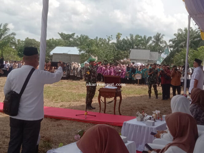 
					Wadanramil 02/TL Lettu lnf Uguamin Nasution hadiri acara pembukaan MTQ Tingkat Kabupaten Labuhanbatu Utara di Desa Teluk Binjai Kecamatan Kualuh Hilir Kabupaten Labuhanbatu Utara, Sabtu (26/04/2025)
