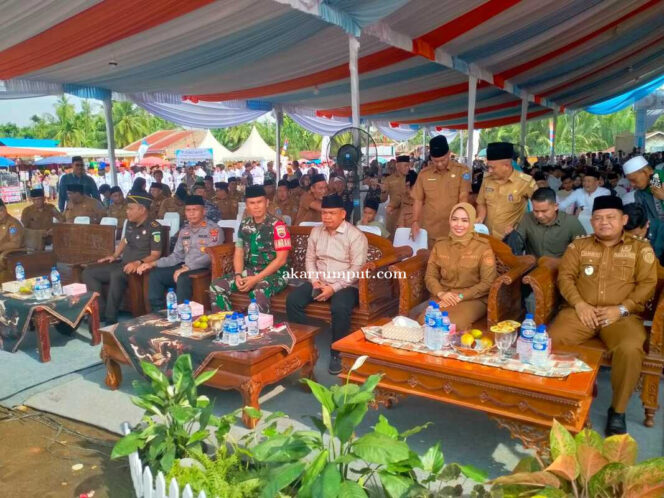 
					Danramil 03/SB Mayor Inf Johanes Sembiring, S.H., menghadiri Upacara Musabaqah Tilawatil Quran (MTQ) dan Festival Seni Qasidah (FSQ) ke-54 tingkat Kabupaten Labuhanbatu di Lapangan Bola kelurahan Sei Berombang Kecamatan Panai Hilir Kabupaten Labuhanbatu, Pada hari Senin (28/04/2025)