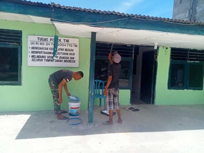 
					Kegiatan pengecatan dilakukan dalam rangka memperindah dan merawat bangunan kantor, agar memberikan kenyamanan dan semangat kerja bagi seluruh personel Koramil 03/SB, Sabtu (02/08/2025)
