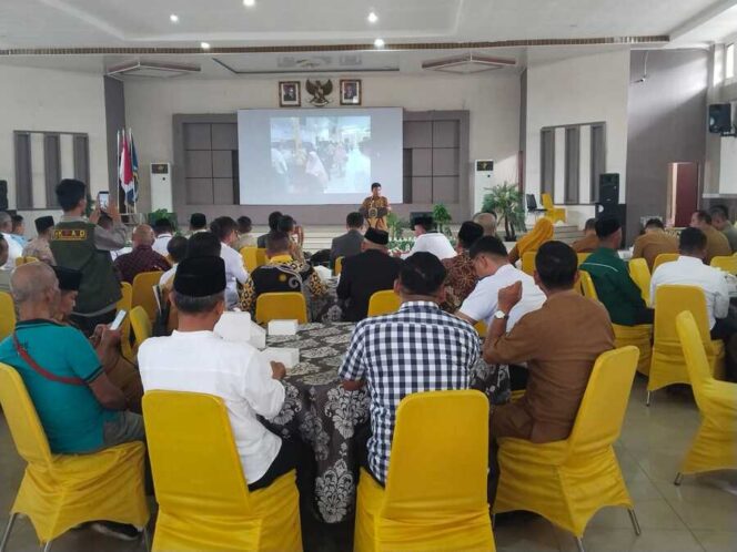 
					Dialog Kebangsaan dan Doa Bersama di Aula Kantor Bupati Labura, Selasa (09/09/2025)