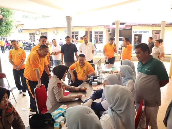 
					Pemeriksaan kesehatan rutin bagi seluruh personel Polres Labuhanbatu di Aula Yan Piter, Sabtu (13/09/2025)