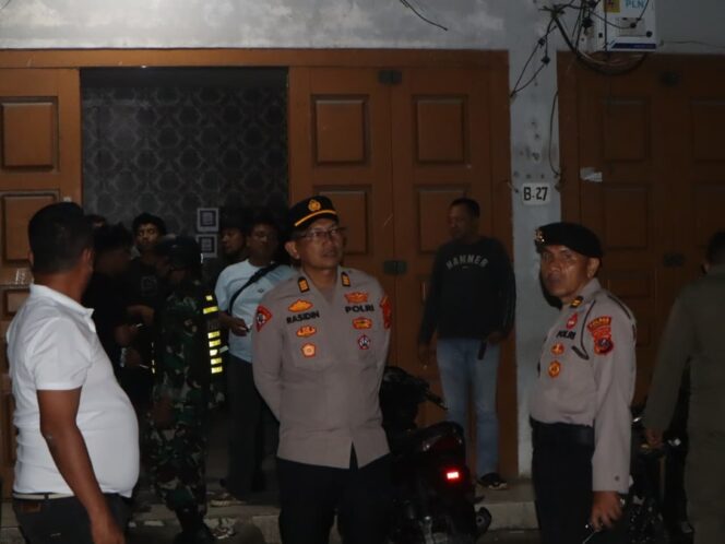 
					patroli gabungan tiga pilar untuk menjaga keamanan dan ketertiban masyarakat di wilayah hukum Polres Labuhanbatu, Sabtu (13/09/2025)