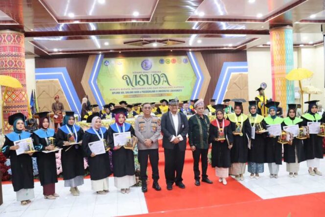 
					Dihadiri Wakapolres Labuhanbatu, KOMPOL H. Matondang, S.H., M.H. sebagai wujud dukungan Polri terhadap dunia pendidikan, Kamis (25/09/2025)
