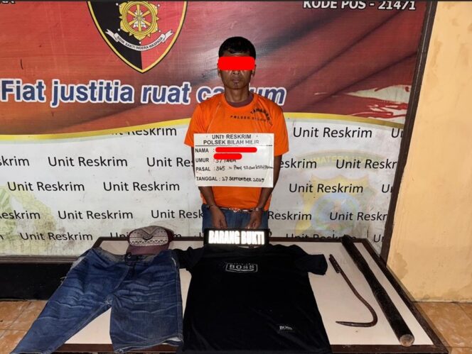 
					Pria berinisial HS 37, beserta barang bukti yang berhasil diamankan.