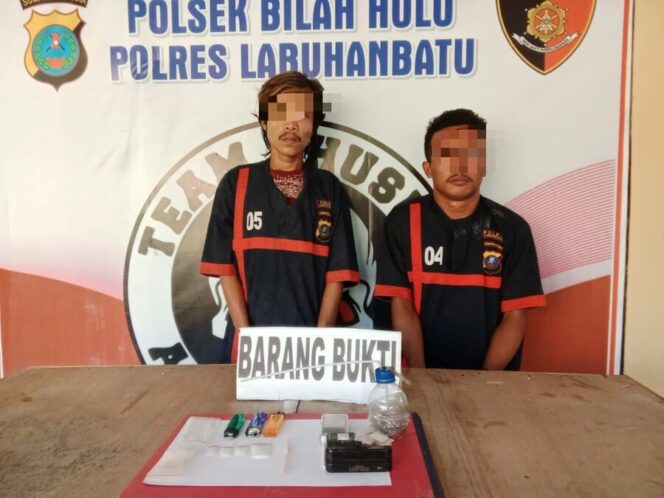 
					Polisi mengamankan dua tersangka, masing-masing E alias Endok (25) dan AR alias Tile (33), keduanya warga Kampung Songo, Selasa (30/09/2025)