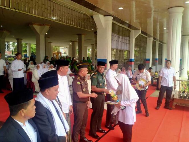 
					Peringatan Hari Santri Nasional ke-11 tahun 2025 di Kabupaten Labuhanbatu Selatan, Rabu (22/10/2025)