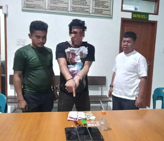 
					Terduga pelaku seorang pria berinisial AI (34) Baju Kaos Hitam 