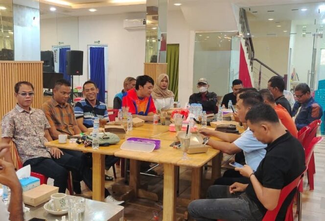 
					Rapat kerja PWI untuk membentuk Panitia Konferensi ke-IX Tahun 2025