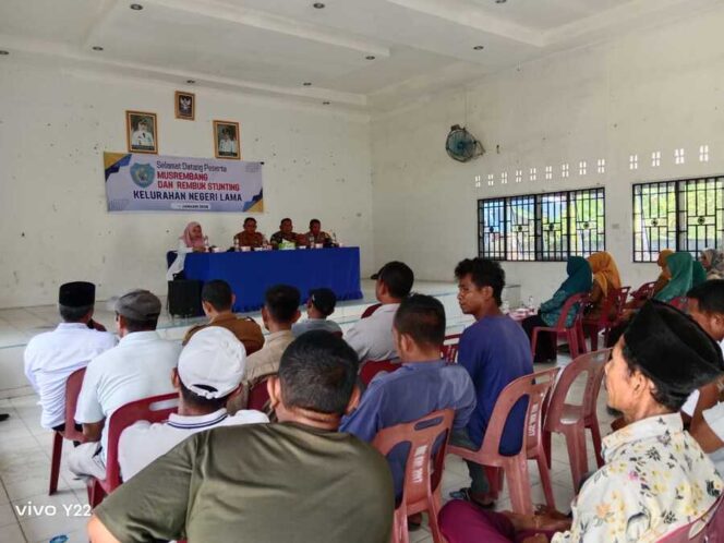 
					Babinsa Koramil 09/NL, Peltu Muhammad Hakim, menghadiri Musyawarah Perencanaan Pembangunan (Musrenbang) dan Rembuk Stunting Tahun 2026. Kegiatan berlangsung di Balai Kelurahan Negeri Lama Senin (12/01/2026)