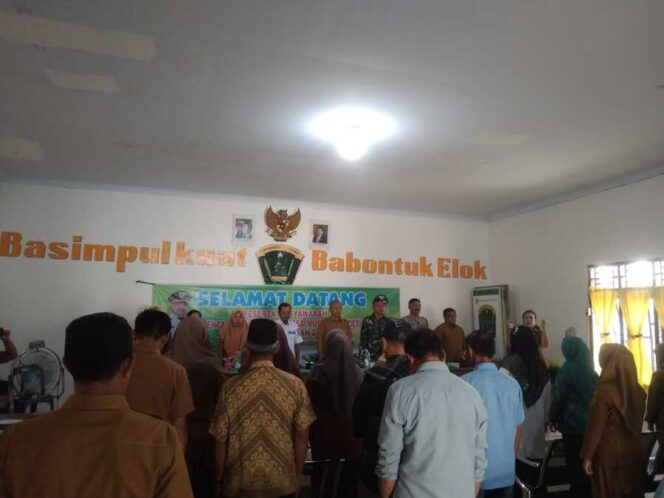 
					Musyawarah Desa Penyusunan Rencana Kerja Pemerintah Desa (RKPDes) Tahun Anggaran 2027. Kegiatan berlangsung di Aula Kantor Desa Karang Anyar, Kecamatan Aek Kuo, Kabupaten Labuhanbatu Utara, Senin (12/01/2026)