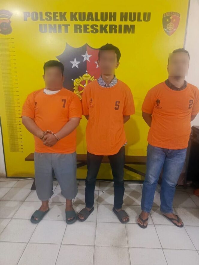 
					Terduga pelaku H.P, E.R. dan P yang berhasil diamankan Unit Reskrim Polsek Kualuh Hulu   