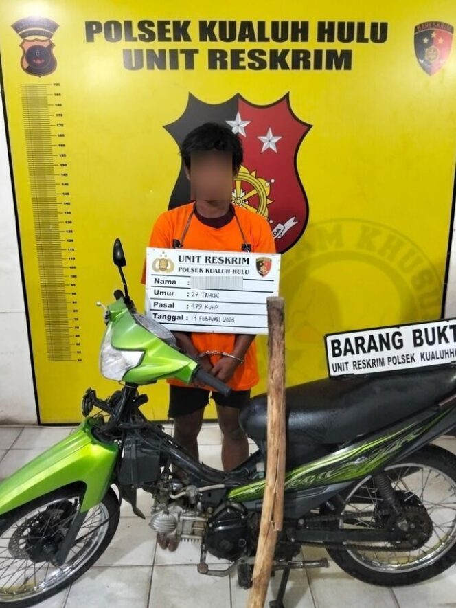 
					Terduga pelaku berinisial DS (27) beserta barang bukti yang berhasil diamankan