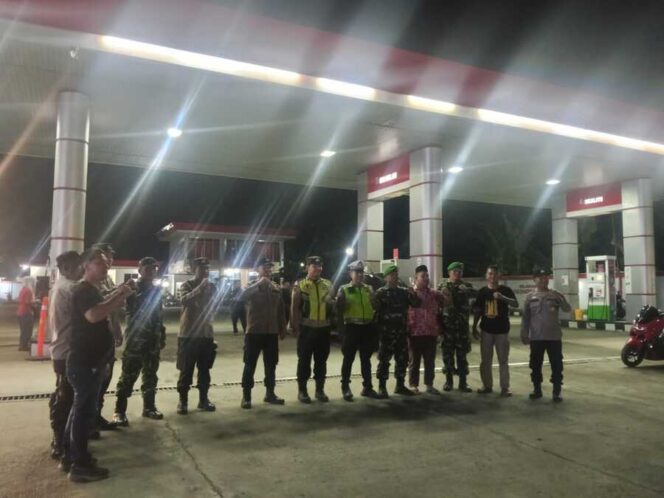 
					Kegiatan pengamanan dilakukan oleh Koramil 12/Langga Payung jajaran Kodim 0209/Labuhanbatu bersama Polsek Sungai Kanan