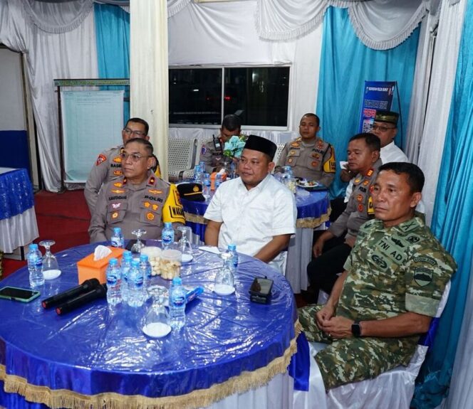 
					Terlihat saat Kasdim 0209/LB Mayor Inf S.H. Tanjung mengikuti video conference nasional bersama Kapolri, Jumat (20/03/2026) malam