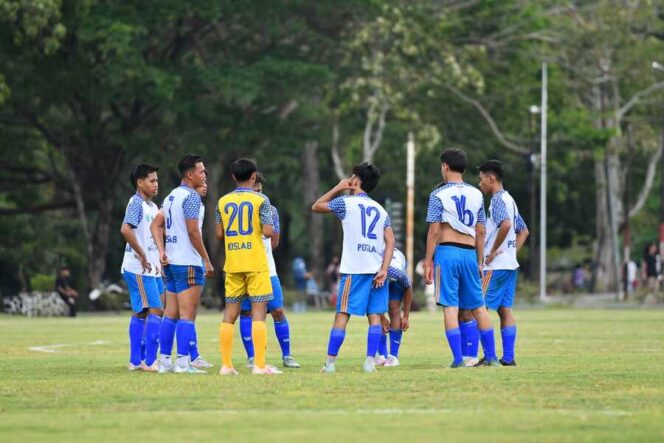 
					Salah satu Tim Liga 4 yang melakukan pertandingan perdana di Lapangan Cadika Kota Medan, Kamis (26/03/2026)
