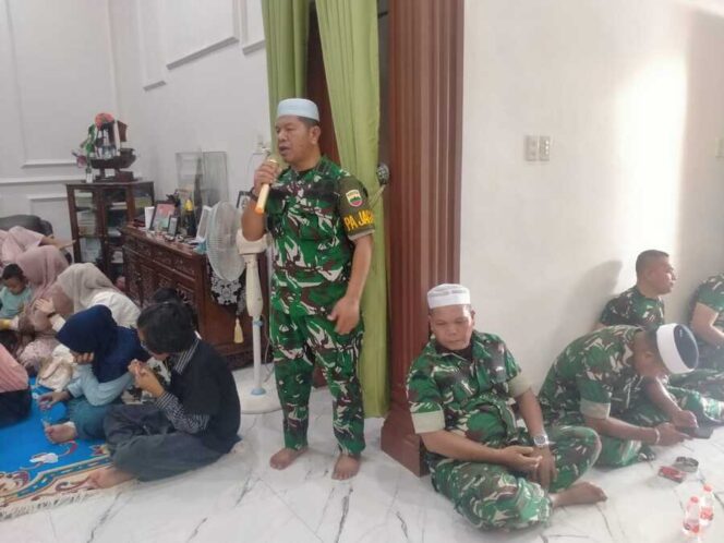 
					Danramil 12/LP Kapten Inf Mahyudin Siregar, S.H, saat memberikan sambutan pada kegiatan halal bihalal bersama anggota dan keluarga besar, Rabu (25/03/2026)