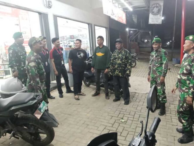 
					Koramil 12/LP menggelar patroli gabungan bersama organisasi masyarakat di Kecamatan Sungai Kanan, Kamis (26/03/2026)