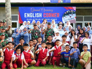 English Corner resmi dibuka untuk mendukung prajurit dan keluarga menguasai bahasa Inggris