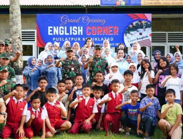 English Corner resmi dibuka untuk mendukung prajurit dan keluarga menguasai bahasa Inggris