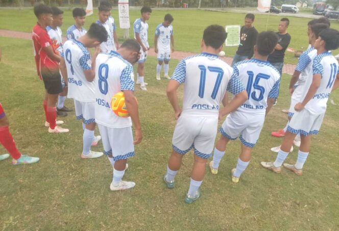 
					Tim Poslab Labuhanbatu saat persiapan mengikuti pertandingan terakhir Liga 4 Piala Gubernur Sumut 2025/2026 di Lapangan Cadika Medan
