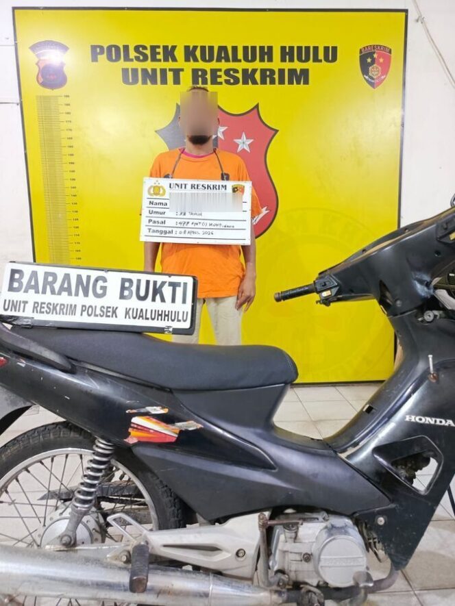 
					Terduga pelaku diketahui berinisial ISG (33), berserta barang bukti yang berhasil diamankan 