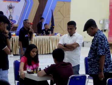Kasdim 0209/LB turun langsung buka turnamen catur pelajar & mahasiswa. Bukan sekadar lomba, ini ajang mencetak otak-otak cerdas masa depan 