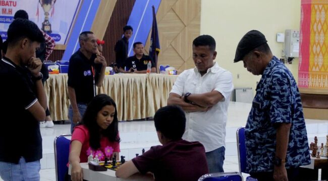 Kasdim 0209/LB turun langsung buka turnamen catur pelajar & mahasiswa. Bukan sekadar lomba, ini ajang mencetak otak-otak cerdas masa depan 