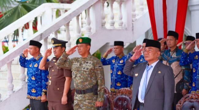 Danramil 11/KP Mayor Inf Hendra Gunawan bersama personel Koramil 11/KP, Forkopimda, Polri, ASN, dan masyarakat
