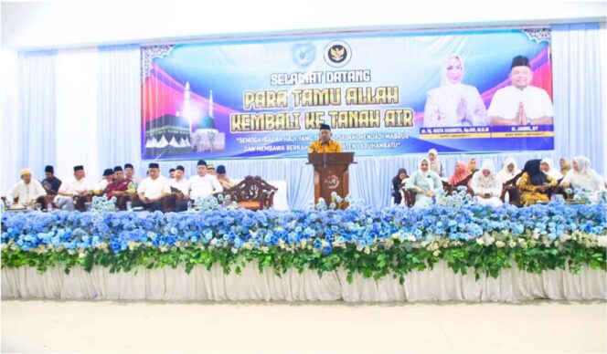 
					Tangis Bahagia Iringi Kepulangan Jemaah Haji Labuhanbatu, Sebuah Perjalanan Spiritual yang Membawa Berkah