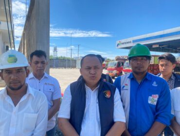 jajaran Sat Reskrim Polres Labuhanbatu langsung turun melakukan inspeksi mendadak (sidak) ke SPBE Pertamina PT Lobusona Perdana Tri Jaya di Jalan H. Adam Malik, Kelurahan Lobusona, Kecamatan Rantau Selatan, Kabupaten Labuhanbatu, Rabu (03/06/2026)