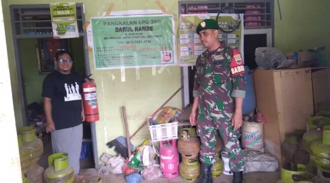 Koramil 08/Rantauprapat terus mengawal distribusi elpiji 3 Kg di Labuhanbatu