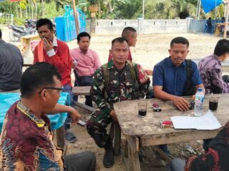 Babinsa Turun Langsung, Jemaat HKBP Sei Karet Kompak Bangun Rumah Ibadah