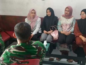 Koramil 07/Aek Kota Batu memfasilitasi klarifikasi warga terkait unggahan media sosial yang menimbulkan polemik
