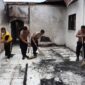 Polres Labuhanbatu Aksi kemanusiaan berupa pembersihan puing-puing pasca kebakaran
