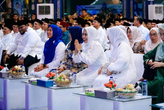
					Bupati Labuhanbatu dr. Hj. Maya Hasmita, Sp.OG., MKM menghadiri pembukaan MTQ ke-40 Provinsi Sumatera Utara Tahun 2026 di Deli Serdang