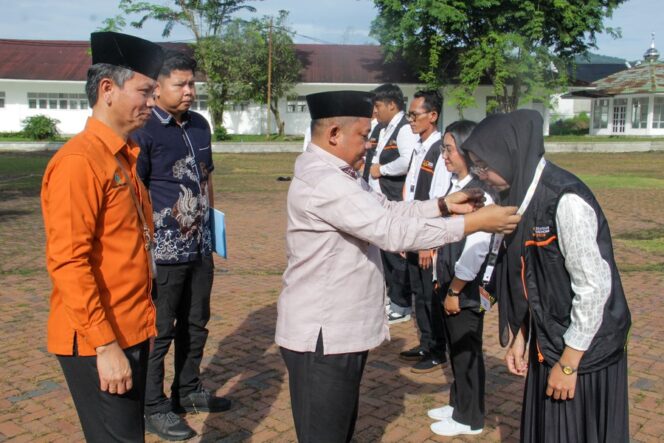 
					Wakil Bupati Labuhanbatu H. Jamri memimpin Apel Siaga Sensus Ekonomi 2026 sebagai tanda dimulainya pendataan seluruh unit usaha di Kabupaten Labuhanbatu