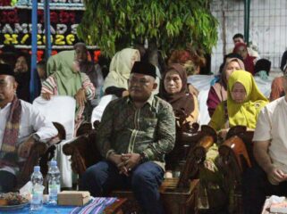 Wakil Bupati Labuhanbatu H. Jamri menghadiri Maulid Nabi Muhammad SAW 1448 H bersama Perwiritan Al-Kautsar di Perumahan Cendana Asri, Padang Bulan
