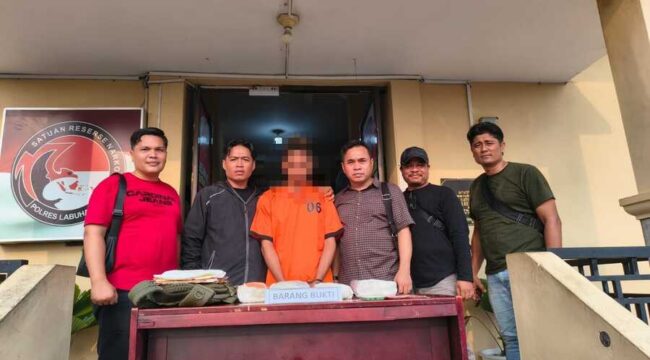 Sinergi TNI-Polri kembali membuahkan hasil. Unit Intel Kodim 0209/LB bersama Satnarkoba Polres Labuhanbatu menggagalkan dugaan pengiriman 4 kilogram sabu di Jalinsum Desa Janji, Kecamatan Bilah Barat, Sabtu (05/09/2026).