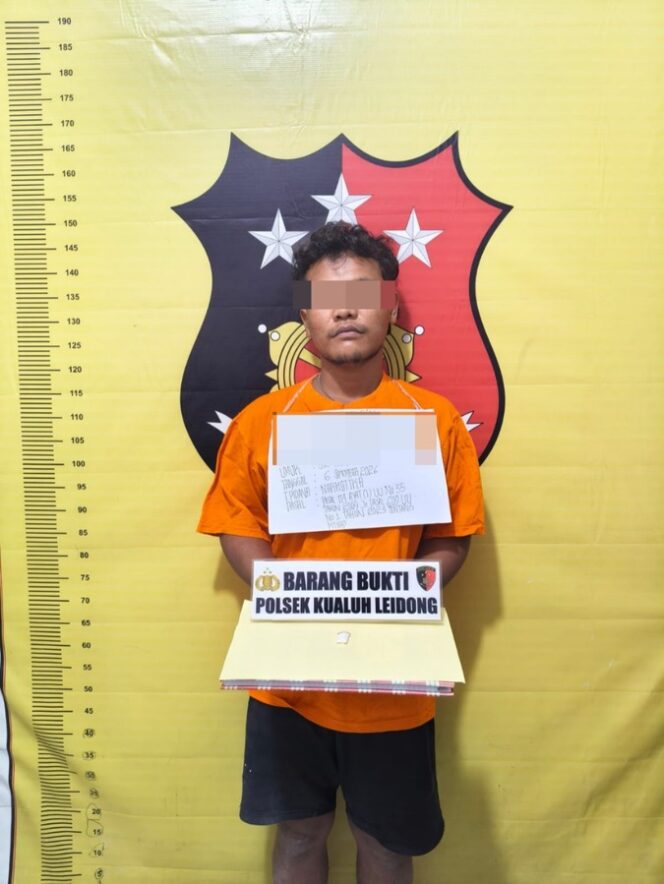 
					Seorang pria berinisial RRS (30) diamankan. Polisi menemukan satu plastik klip berisi sabu dengan berat bruto 1,54 gram