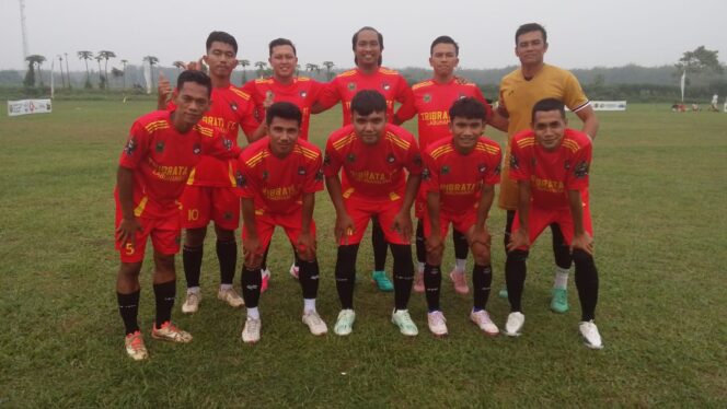 
					Tribrata FC Labuhanbatu Bantai Tunas Muda 7-1, Tim Pertama Lolos 16 Besar