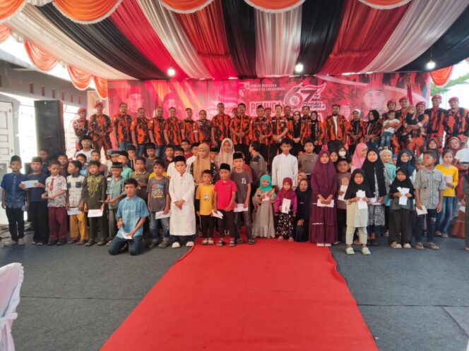 
					Peringati HUT ke-67, MPC Pemuda Pancasila Kabupaten Labuhanbatu Santuni Puluhan Anak Yatim