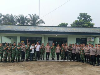 Momentum HUT ke-81 TNI menjadi ruang memperkuat silaturahmi dan sinergi antara Koramil 01/AK Kodim 0209/Labuhanbatu dengan Polsek Kualuh Hulu