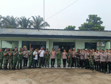 Momentum HUT ke-81 TNI menjadi ruang memperkuat silaturahmi dan sinergi antara Koramil 01/AK Kodim 0209/Labuhanbatu dengan Polsek Kualuh Hulu