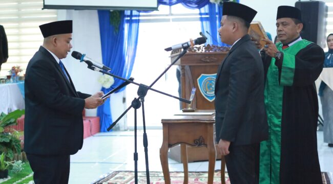 Muslimin Hadi Wibowo resmi dilantik sebagai anggota DPRD Kabupaten Labuhanbatu melalui mekanisme Penggantian Antar Waktu (PAW), Selasa (27/10/2026)